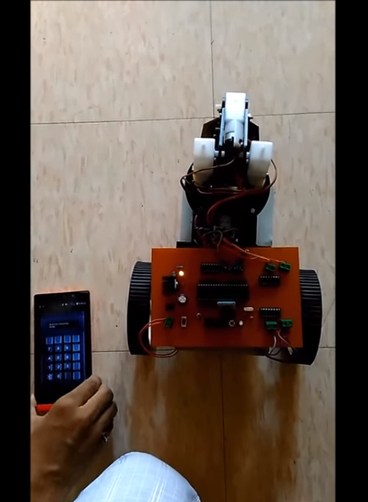 Bluetooth Control pick and place Robot with 3 DOF